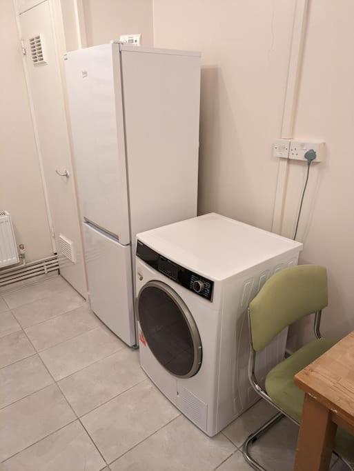 Flat, Apartment In Haggerston N1, Central ลอนดอน ภายนอก รูปภาพ