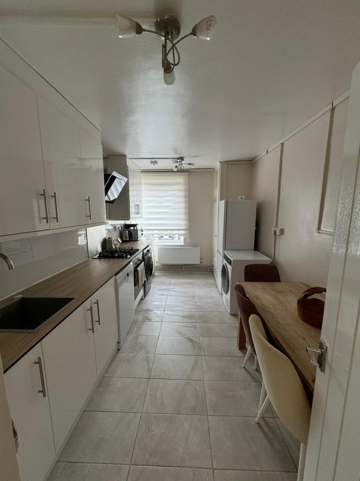 Flat, Apartment In Haggerston N1, Central ลอนดอน ภายนอก รูปภาพ
